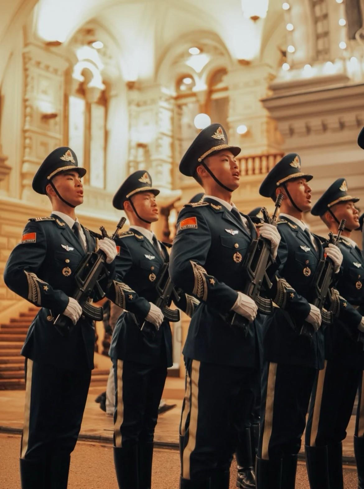 中国队在国际比赛中勇夺重要胜利,赢得掌声的简单介绍 中国队在国际比赛中勇夺重要胜利,赢得掌声的简单介绍