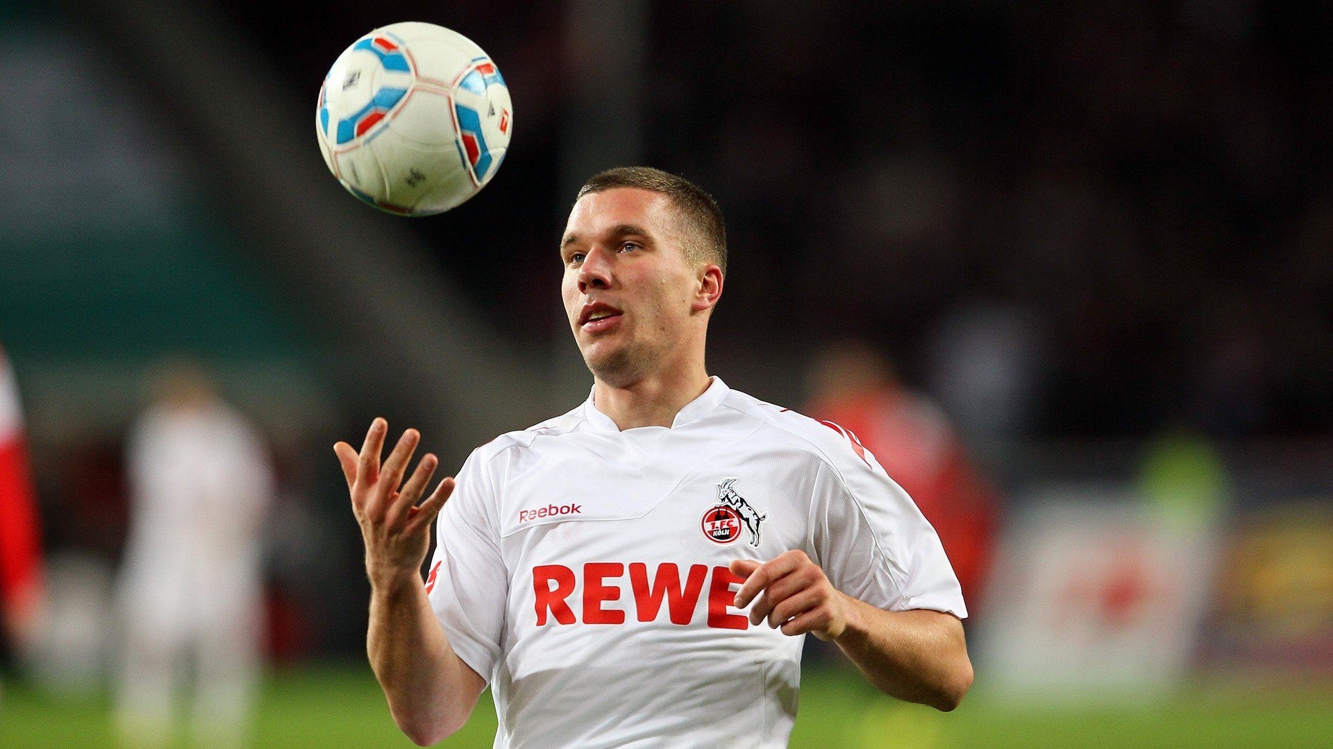 英超争冠焦点战折射亚洲力量,贝蒂斯一波带走背后的韩国印记