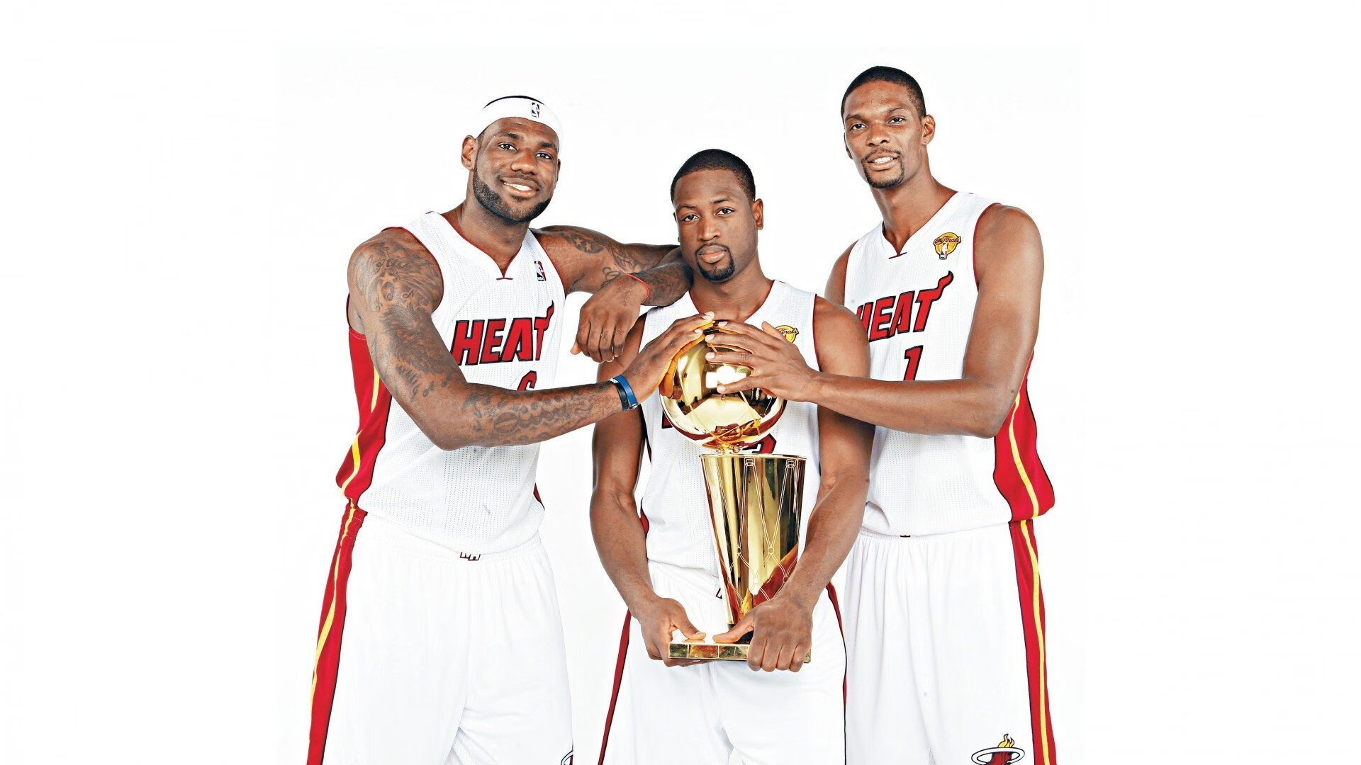 红牛二队险胜红牛车队，拉塞尔关键制胜改写F1格局